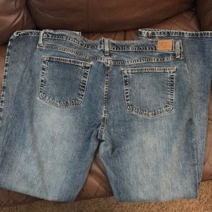 Old Navy Boot Cut Jeans-16R